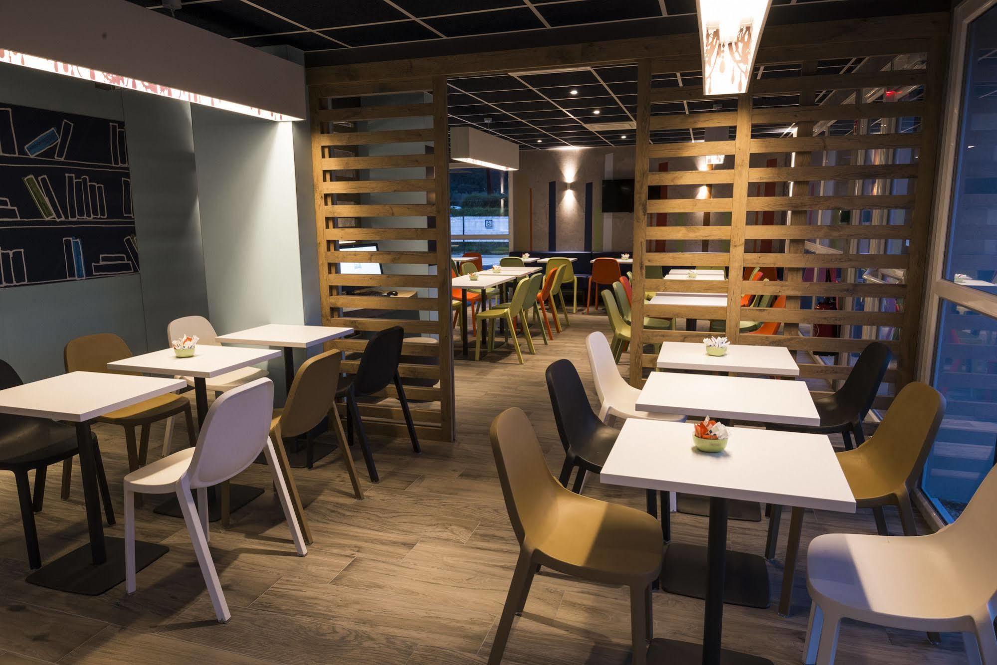 萨朗什宜必思经济酒店 萨莱切 外观 照片